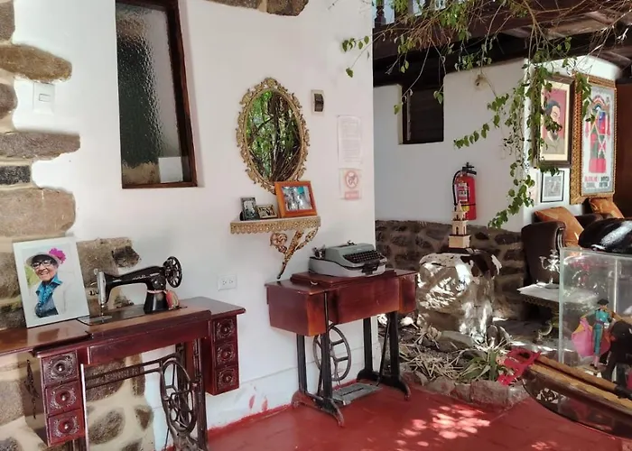 Casablanca Lodge *